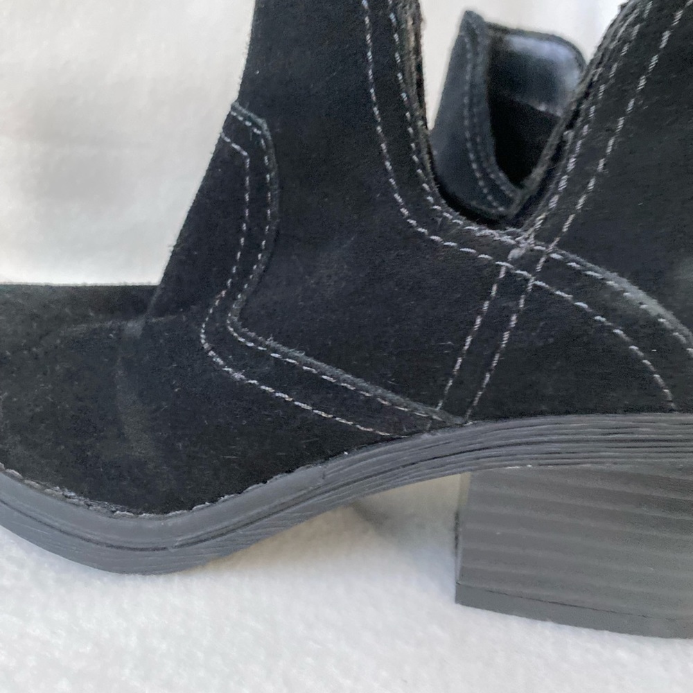 Sonoma Good for Life Size 6M Black Suede Bootie - Picture 12 of 16